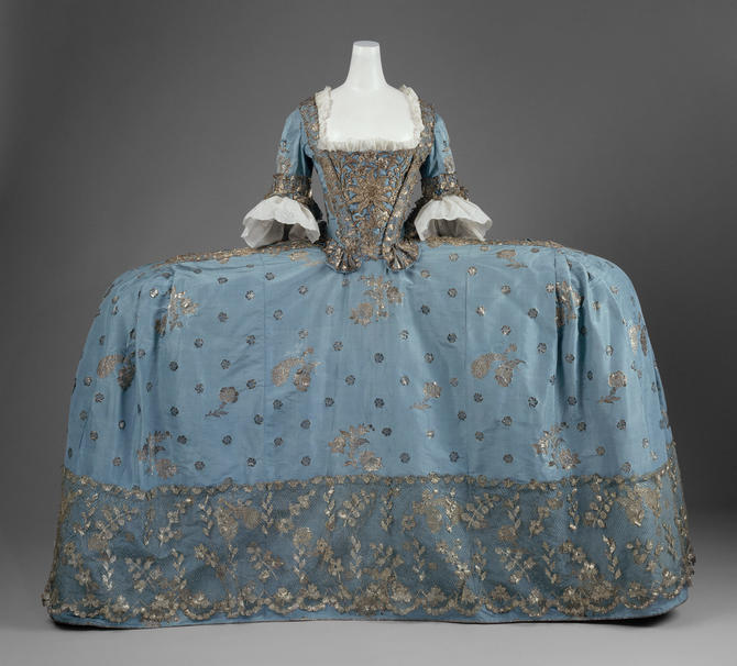 rococo dresses medium