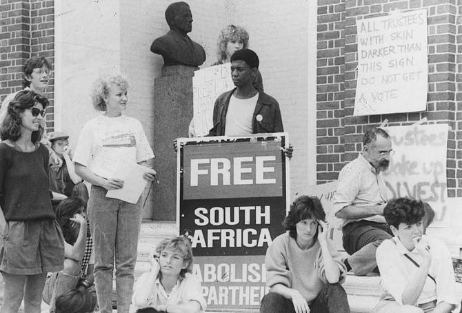 Nelson Mandela medium