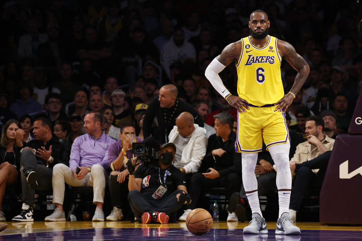 lakers small
