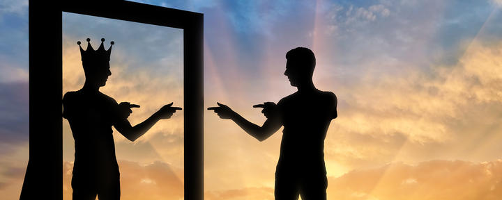 Narcissism small