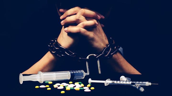 opioid dependence small